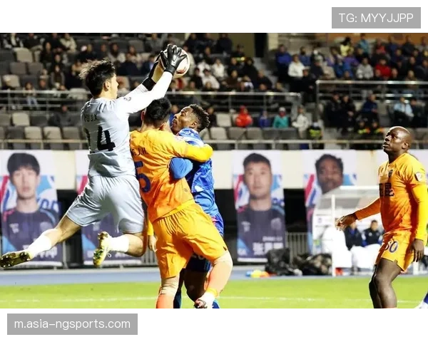 町田阵中前场逼抢凶狠 申花后场出球体系受阻